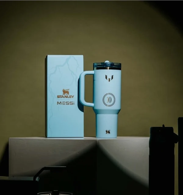 Stanley-x_Messi_Limited_Edition_Flip_Straw_Tumbler_1